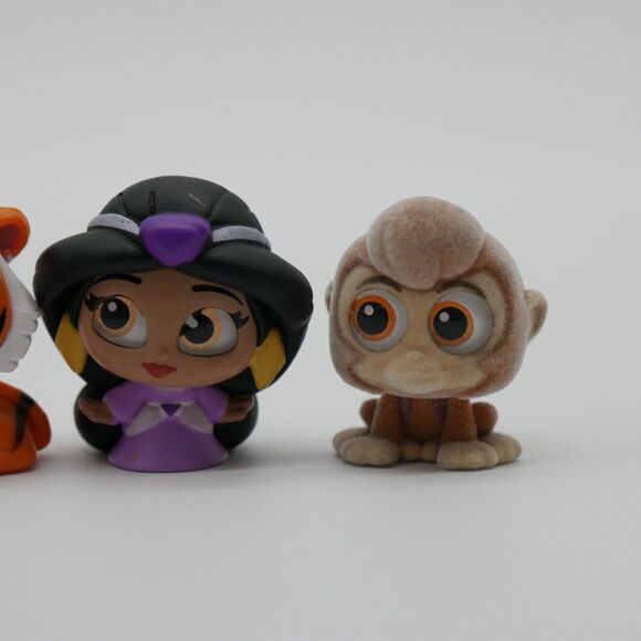 Disney Doorables  - FLOCKED ABU, JASMINE, Ra JAH & PRINCE ALI - Picture 3 of 4